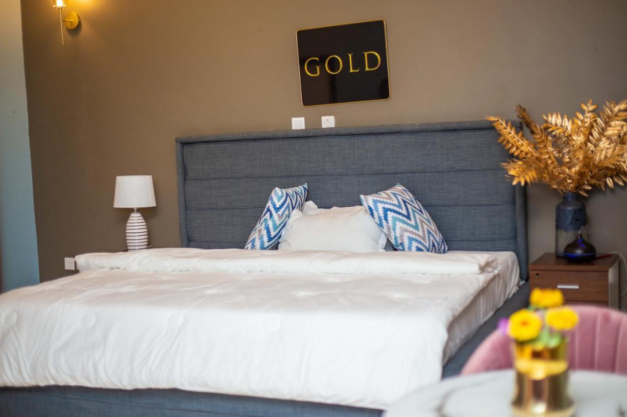 Piano & Gold Collections, Peduase Hotel Peduasi Buitenkant foto